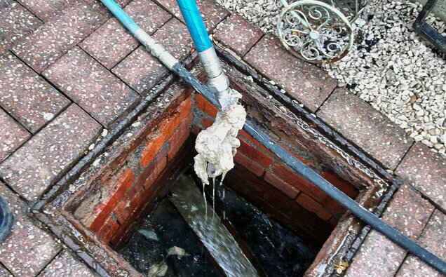 https://plumbergreenwood.com.au/uploads/2025/06/blocked-drains-598620.jpg