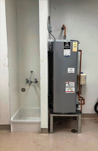 https://plumbergreenwood.com.au/uploads/2025/06/hot-water-257755.jpg
